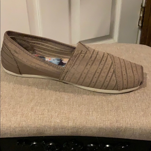 BOBS memory foam slip on sneakers - Picture 3 of 4